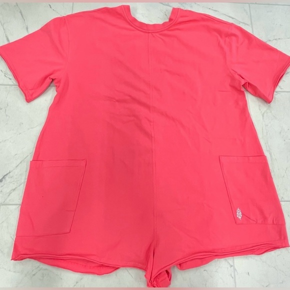 ▪️NWT Free People Hot Shot Tee Romper In Electric Sunset - Picture 3 of 10